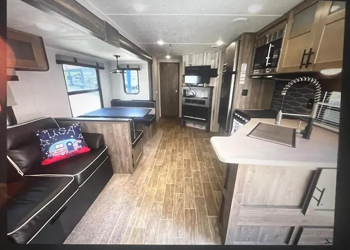 Beautiful 32' Rv Located In South Chicago Suburb Alsip