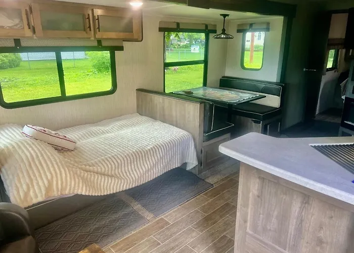 Beautiful 32' Rv Located In South Chicago Suburb Alsip