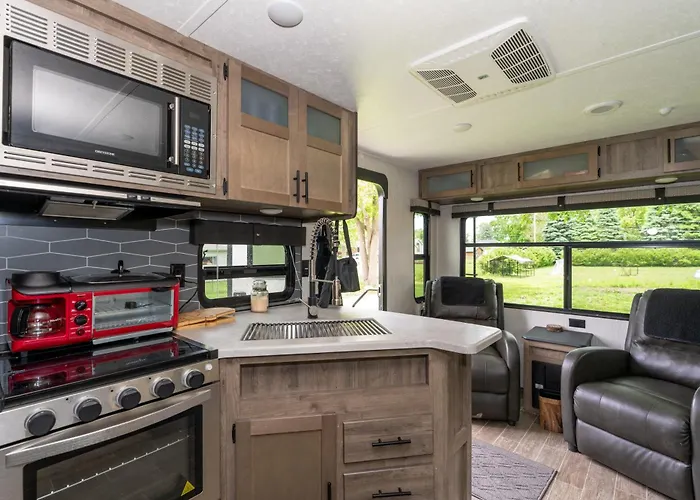 Beautiful 32' Rv Located In South Chicago Suburb *