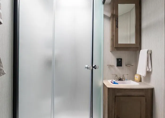Beautiful 32' Rv Located In South Chicago Suburb